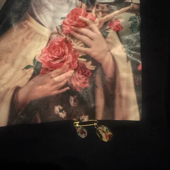 Christopher Kane Saint Teresa Virgin Mary Black Cropped Sweater Size XS Pins - Picture 7 of 16